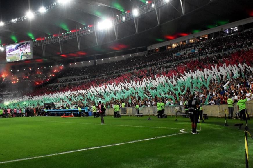 Torcida tricolor no Maracanã