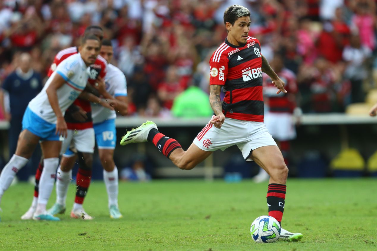 Pedro em ação pelo Flamengo