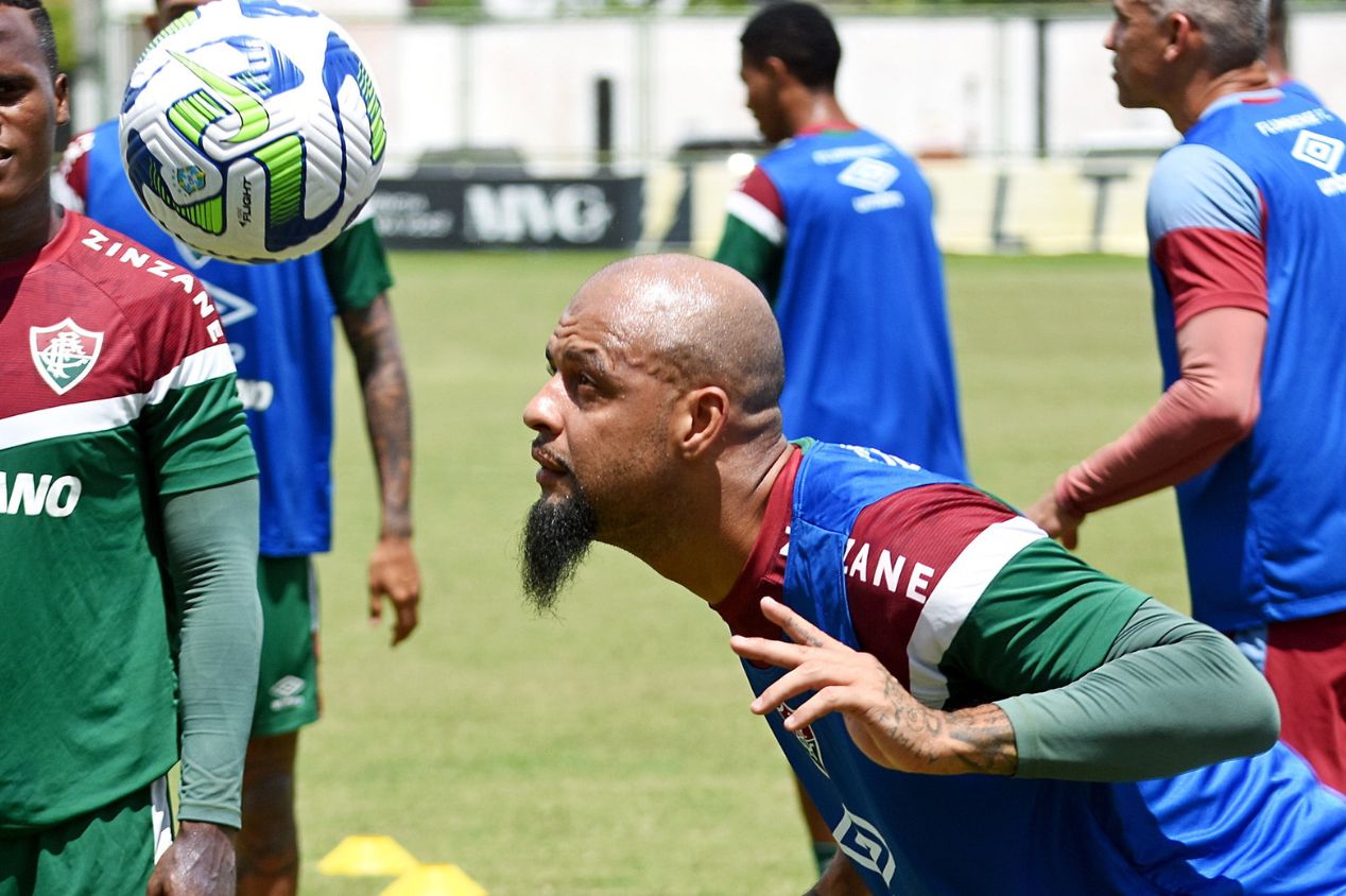 Felipe Melo irá desfalcar o Fluminense contra o Botafogo