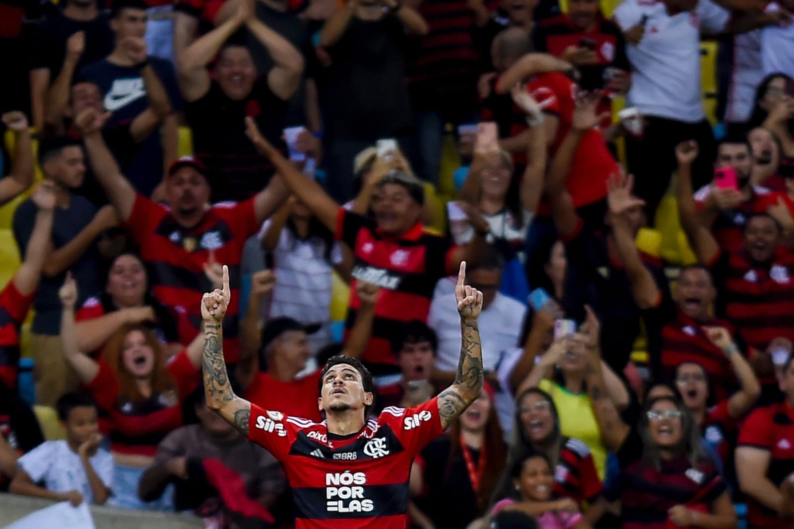 Pedro em ação pelo Flamengo