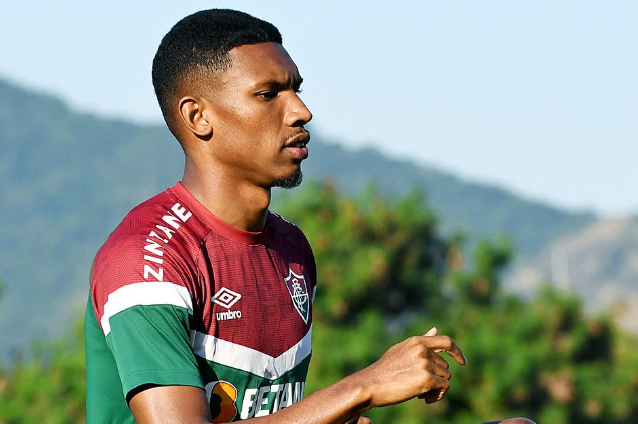 Lelê em ação pelo Fluminense