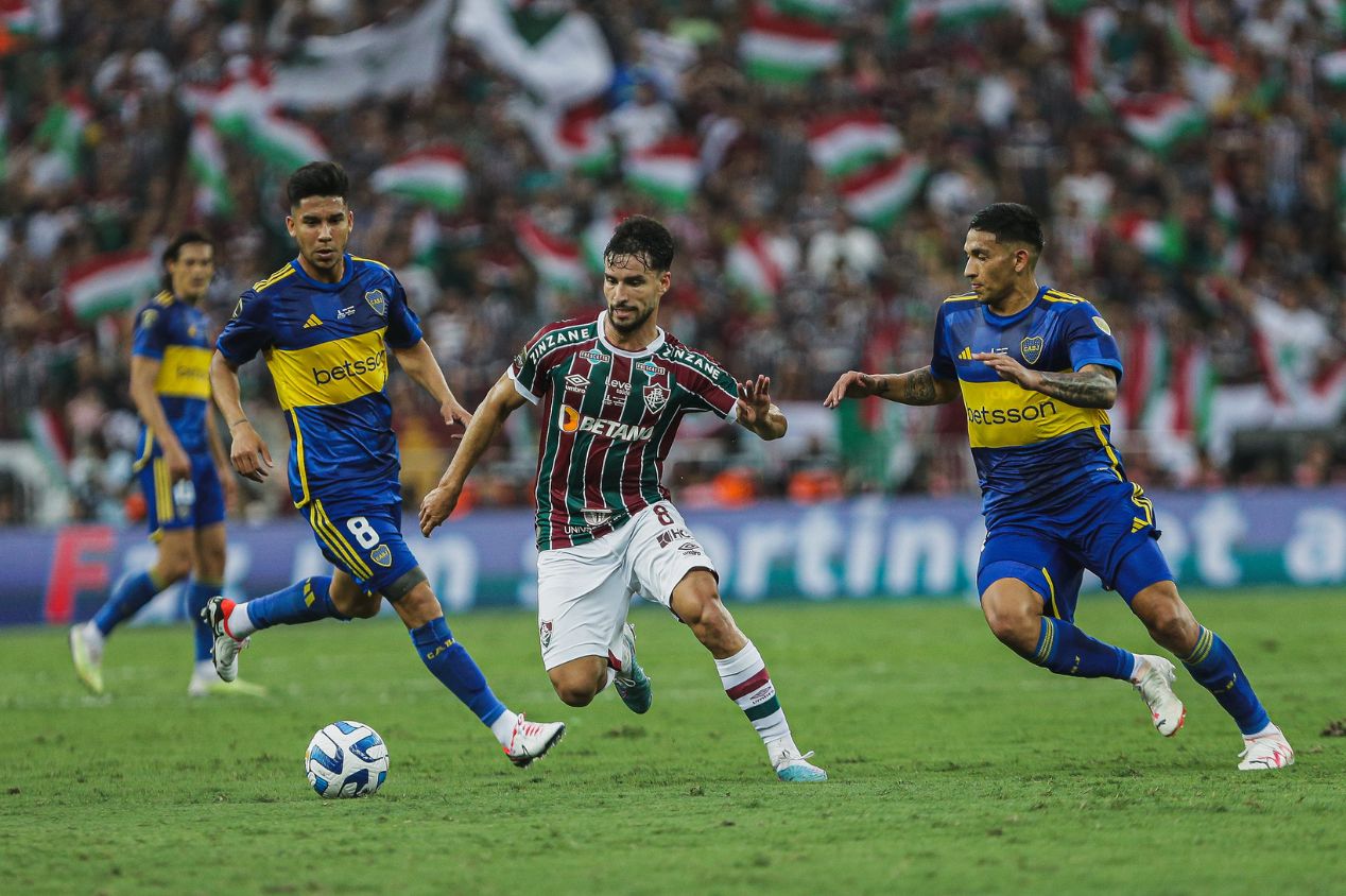 Matheus Martinelli em ação pelo Fluminense