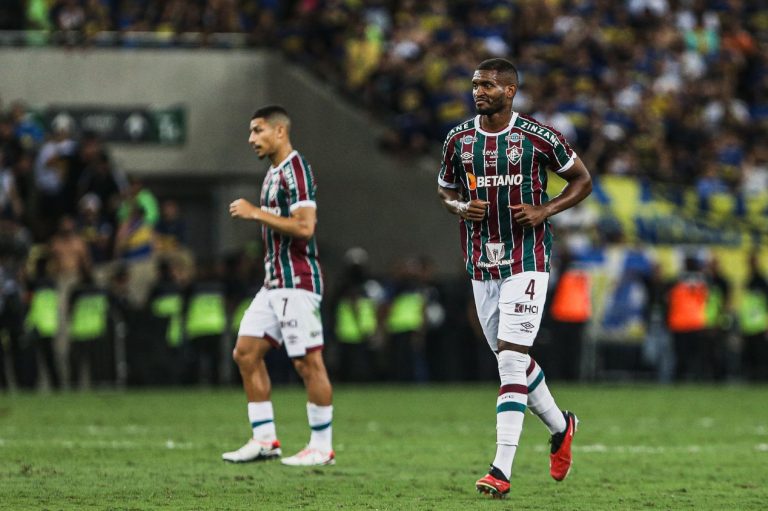 Marlon Santos em ação pelo Fluminense