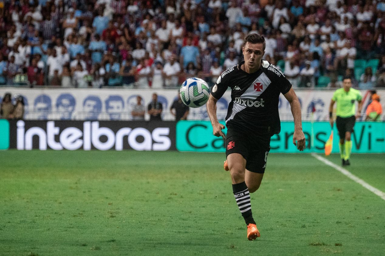 Lucas Piton em ação pelo Vasco